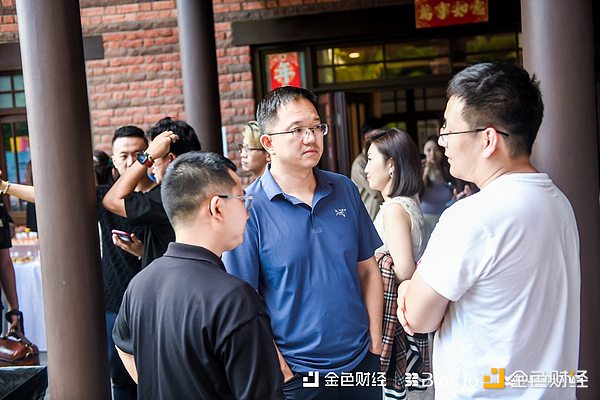 晚间热点：币圈狂欢背后的冷思考